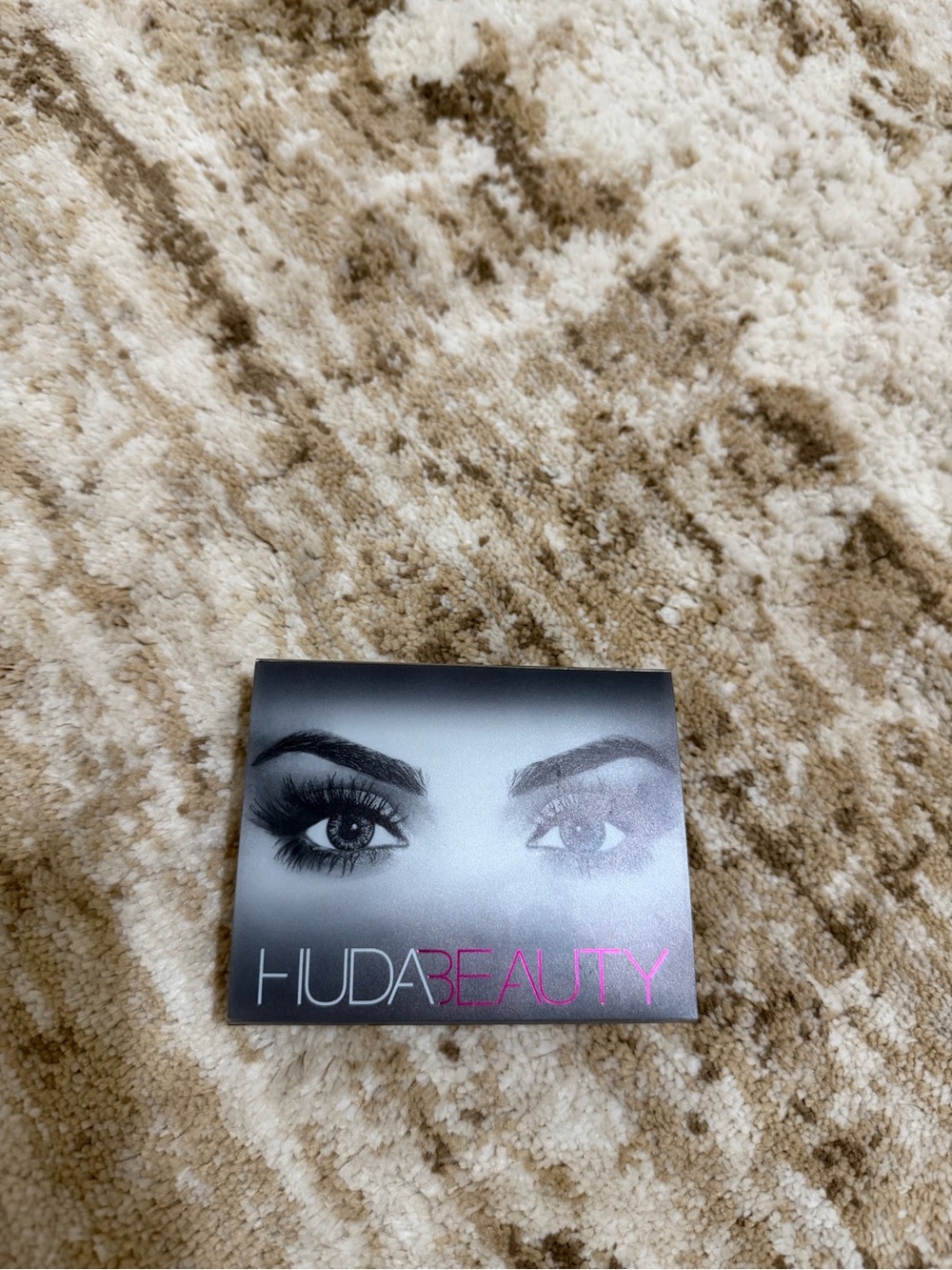 HUDA BEAUTY EyeLashes — Black & Pink Logo